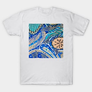 Turtles in the sand T-Shirt